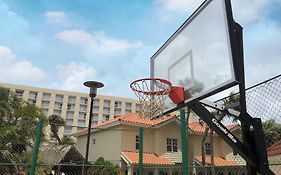 Playa Linda Beach Resort